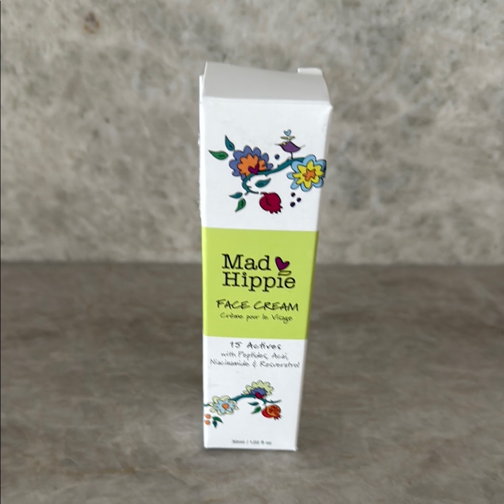 Green and White Moisturizing Skincare Collection